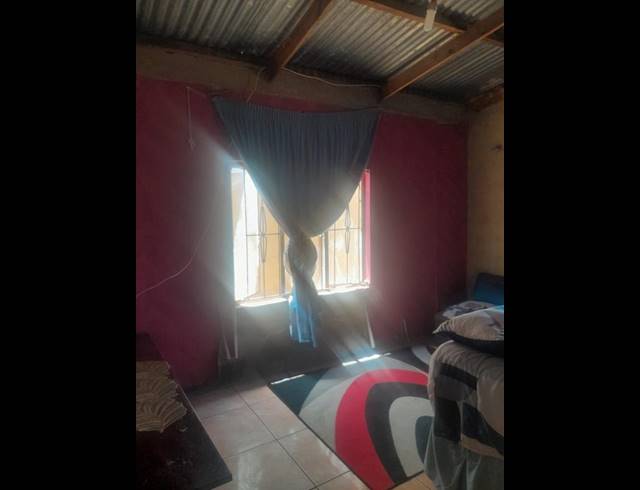 2 BEDROOM HOUSE FOR SALE IN THULANI